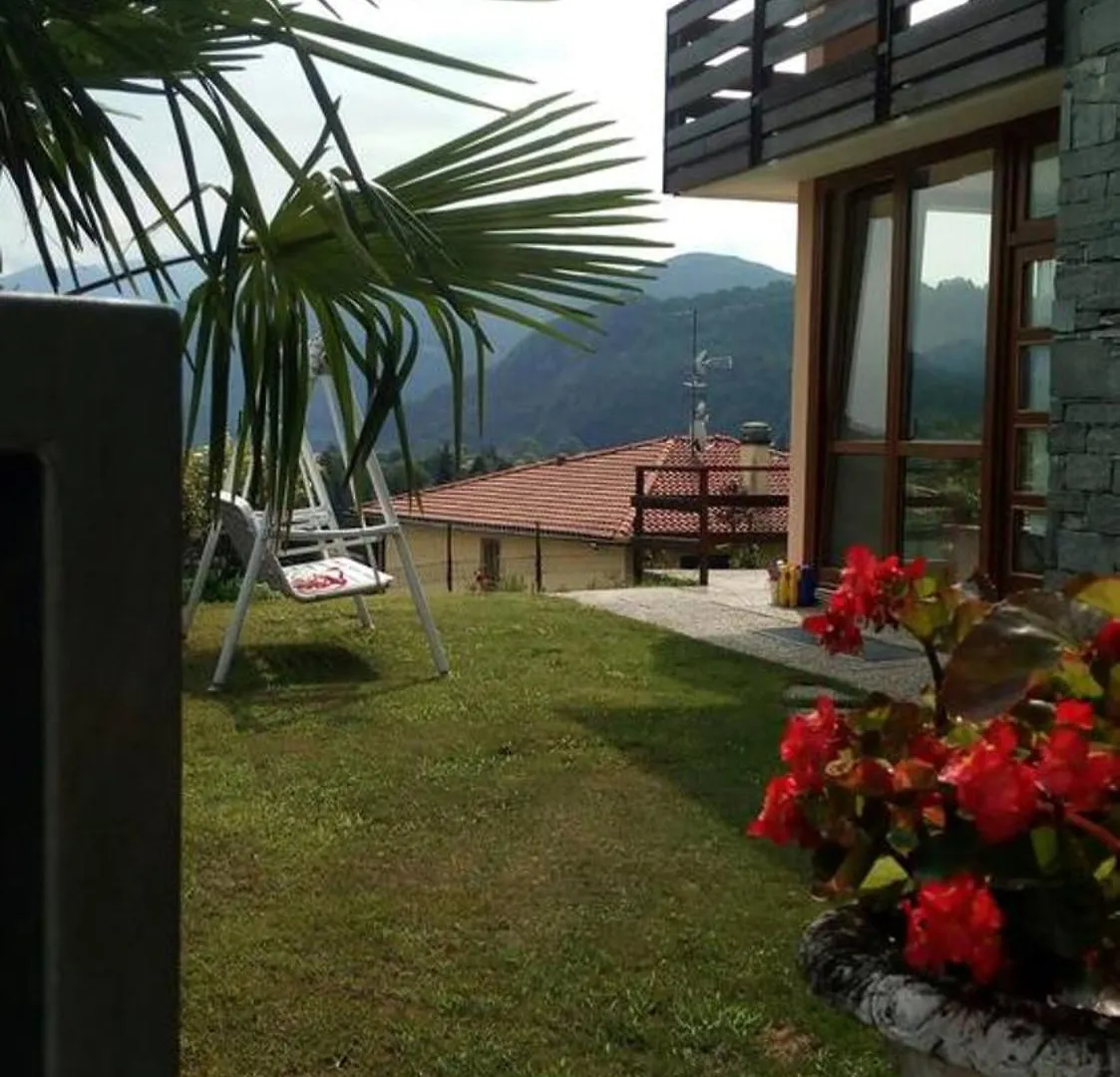 Charming Apartment In Lavena Ponte Tresa 70M² Spacious Terrace