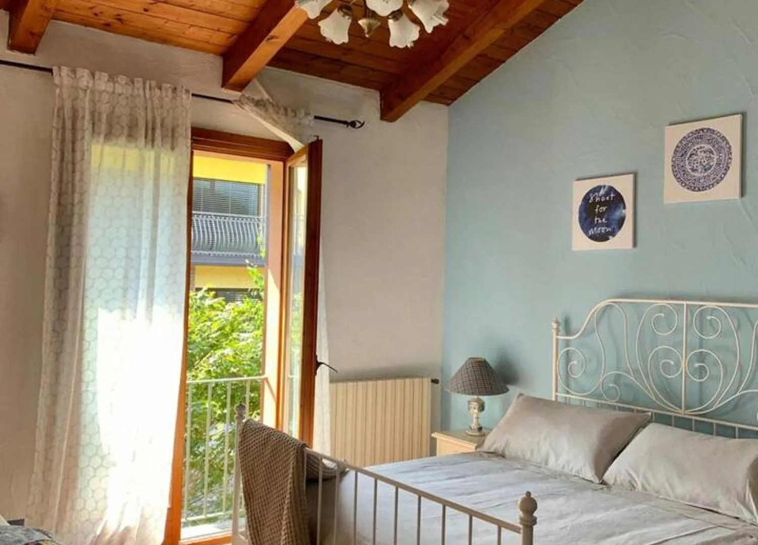 Charming Apartment In Lavena Ponte Tresa 70M² Spacious Terrace