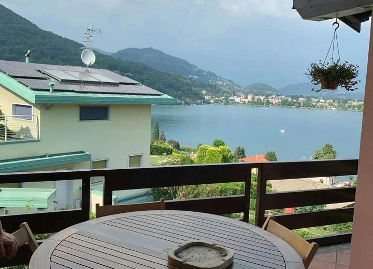 Charming Apartment In Lavena Ponte Tresa 70M² Spacious Terrace