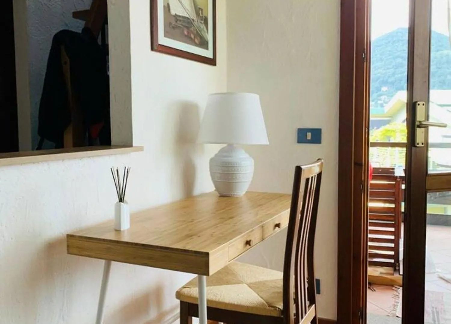 Charming Apartment In Lavena Ponte Tresa 70M² Spacious Terrace Italy