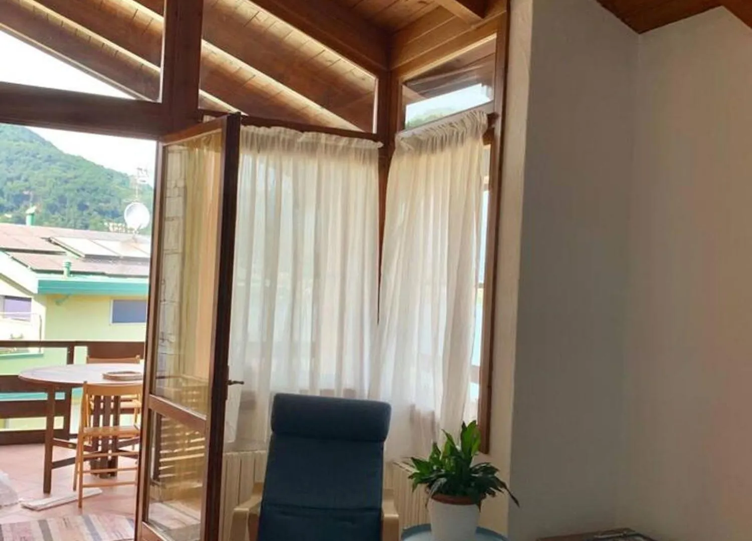 Charming Apartment In Lavena Ponte Tresa 70M² Spacious Terrace Italy