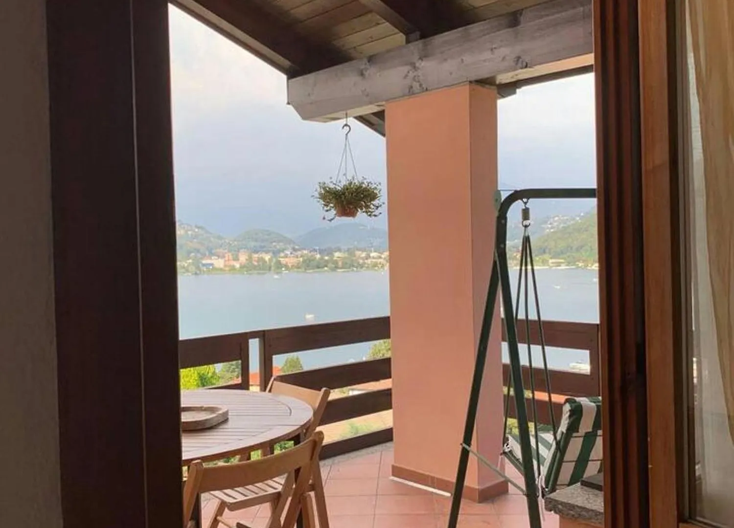 Charming Apartment In Lavena Ponte Tresa 70M² Spacious Terrace