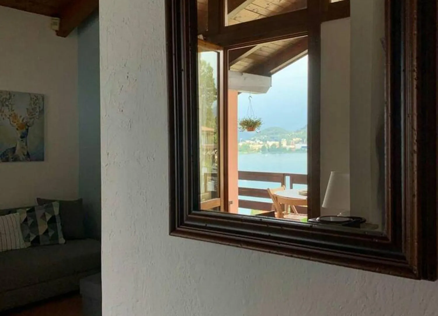 Charming Apartment In Lavena Ponte Tresa 70M² Spacious Terrace