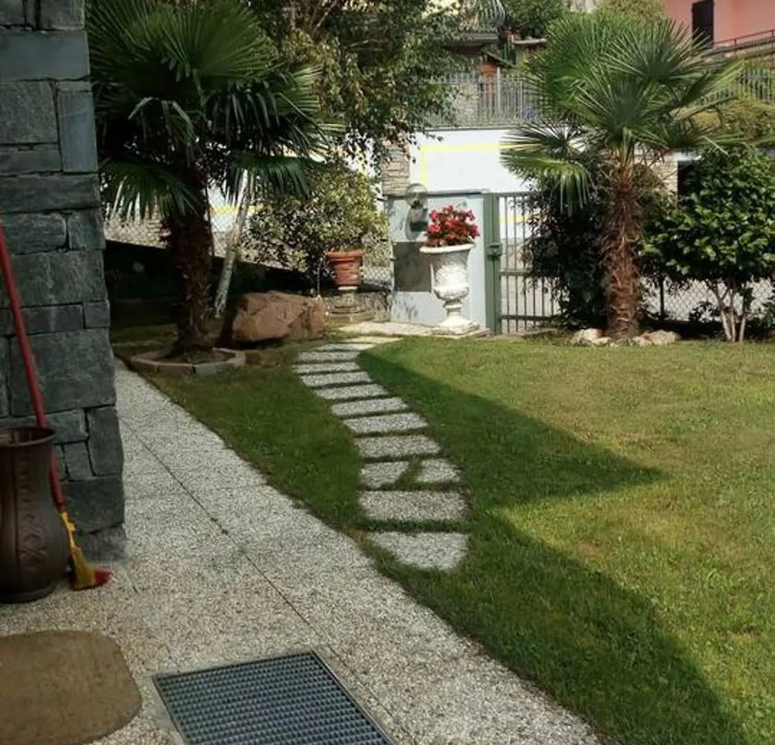 Charming Apartment In Lavena Ponte Tresa 70M² Spacious Terrace